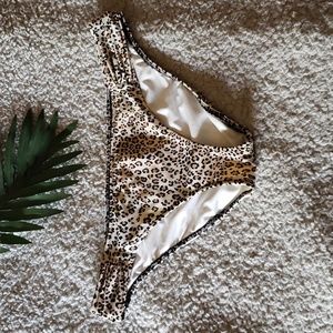 VS Knockout Patterned Ruched Bikini Bottoms